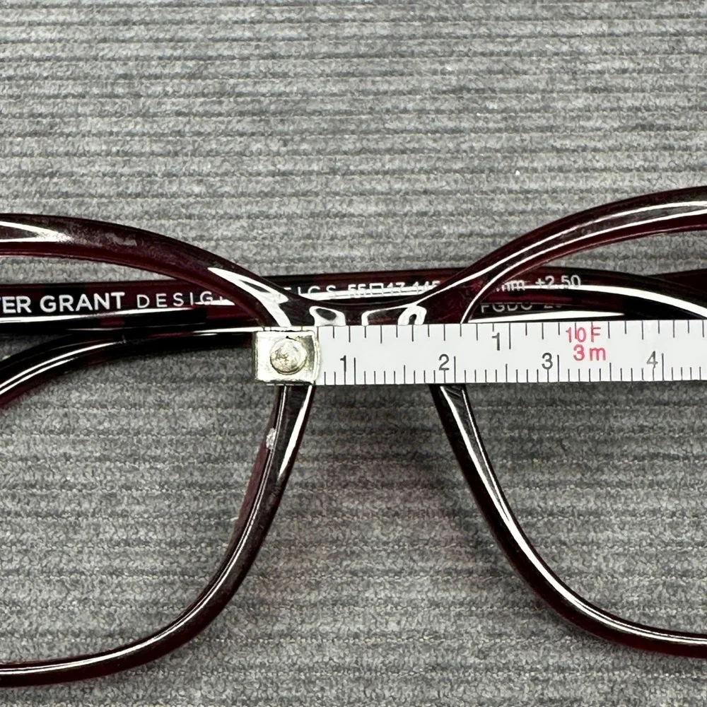 Foster Grant Design Optics Reading Y2K Glasses Wine Burgundy Cat Eye SR0525